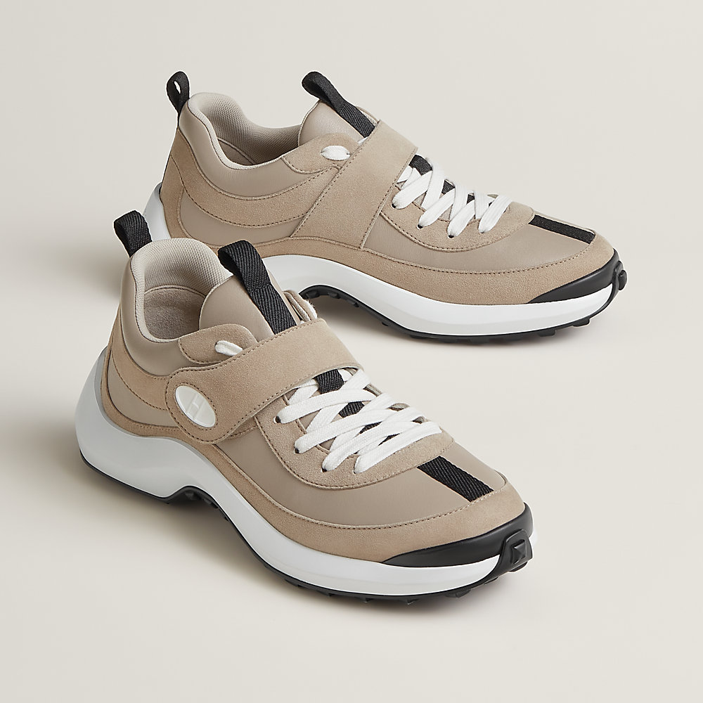 loop-sneaker--252000Z BG-front